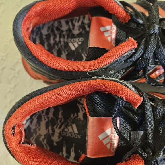 Adidas Red, Black Canvas Sneakers, Red Camo Soles, Men's 8, GUC - Picture 12 of 12